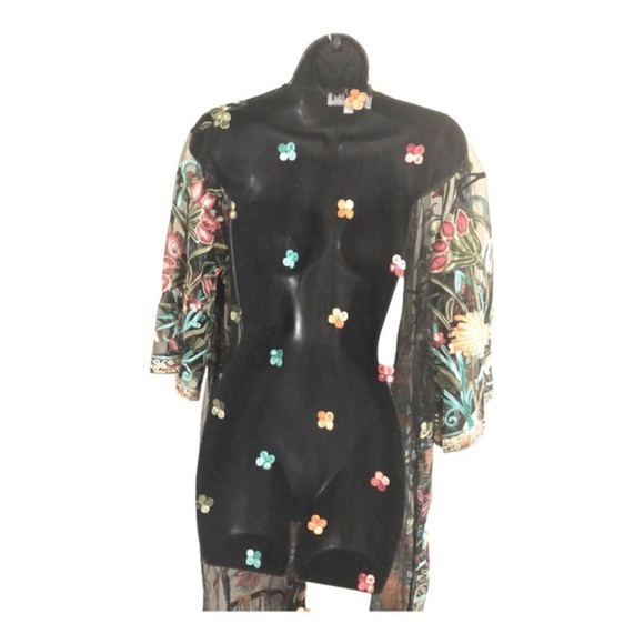 Stunning black floral embroidered mesh sheer fringed kimono shawl topper size L - Picture 6 of 17